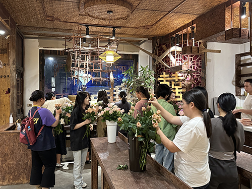 青年夜校受欢迎.jpg