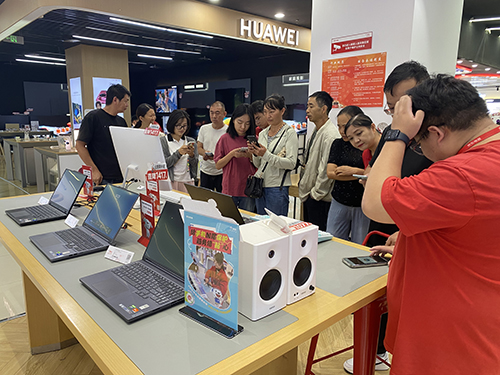 青春消费为市场注入新活力.jpg