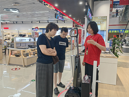 居家适老化改造让养老变“享老”.jpg