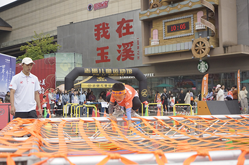 体育赛事进商圈 激发城市新活力.jpg