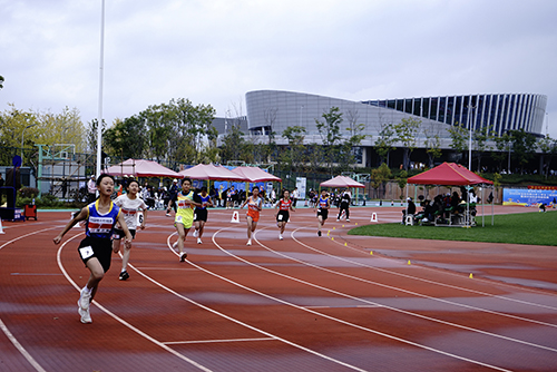 青少年(学生)田径比赛完赛.jpg 青少年(学生)田径比赛完赛.jpg